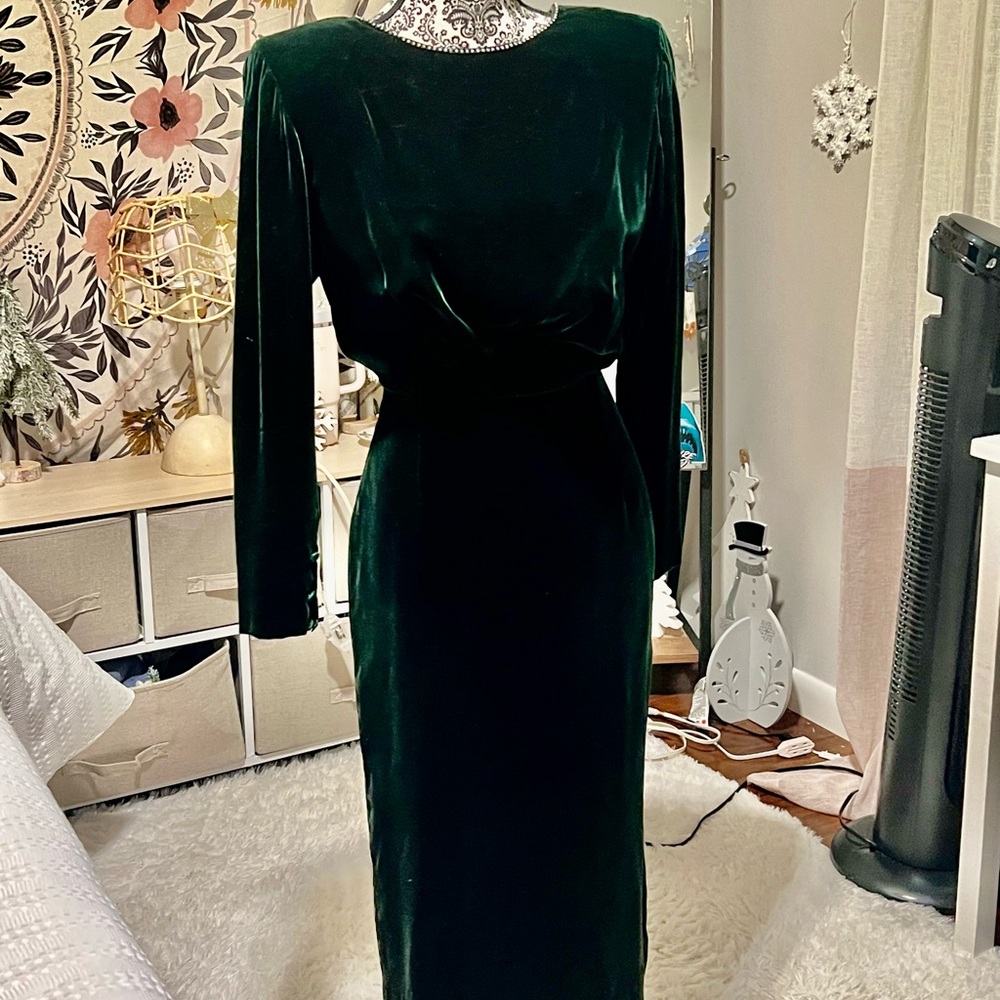 Elegant Vtg handmade Velvet Green Dress
